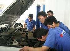 汽修专业人士对汽车发动机使用需注意的五要点_成都铁路学校招生