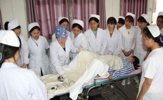 重庆市医药卫生学校助产护理专业