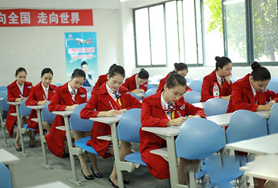 重庆铁路学校让初高中生就业有保障
