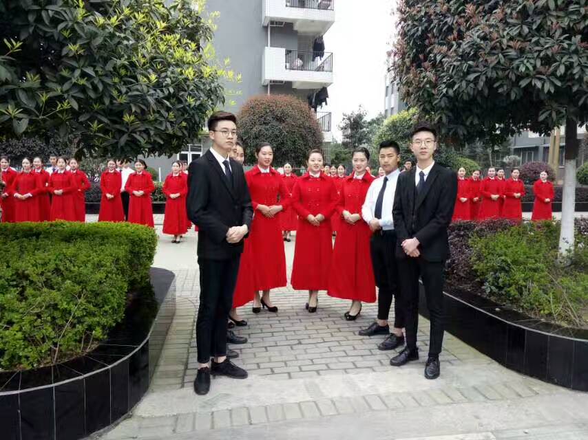 成都高铁学校学业完成发展前景如何？_成都铁路学校招生