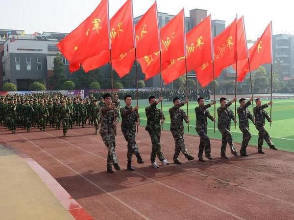 2016年成都航空高铁乘务学校国庆放假通知_成都铁路学校招生