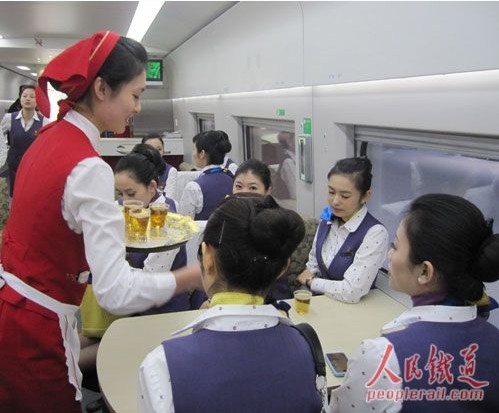 女生学什么专业好？成都铁路学校为您解答_成都高铁学校招生